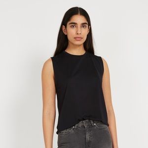 Modal-Blend Fluid Muscle Tank Top in Black